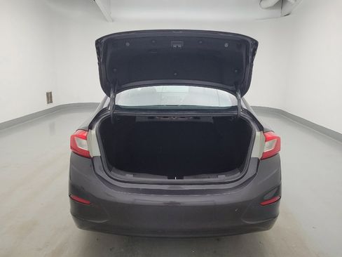 Used 2017 Chevrolet Cruze Premier FWD image 29