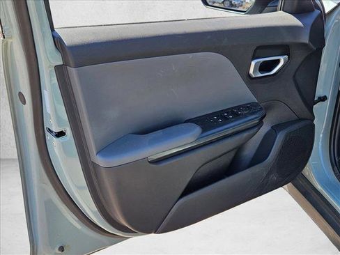 Used 2025 Kia K4 FWD image 9