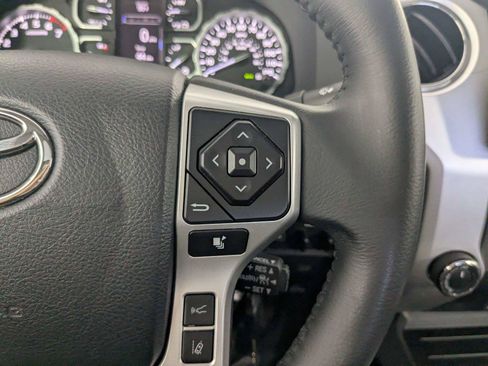 Used 2018 Toyota Tundra Limited w/ Limited Premium Package AWD/4WD image 19