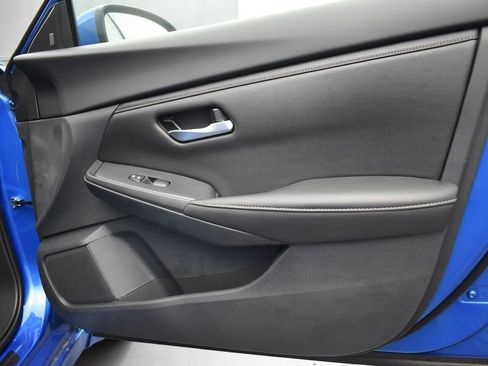 Used 2025 Nissan Sentra SV image 24