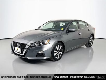 Certified 2022 Nissan Altima 2.5 SV