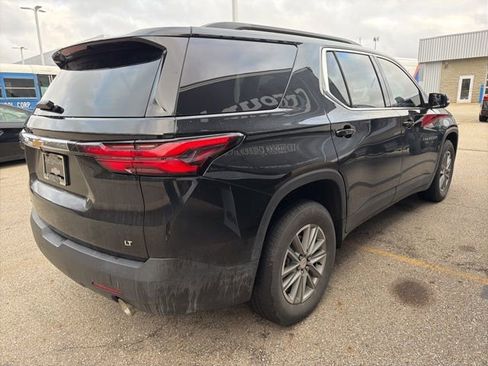 Used 2023 Chevrolet Traverse LT image 5