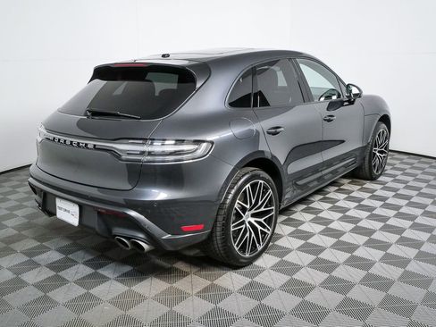 Certified 2024 Porsche Macan image 28