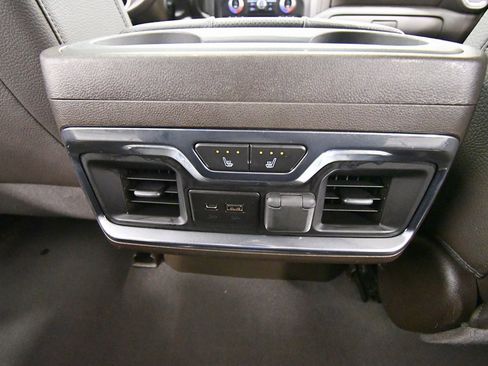 Used 2023 GMC Sierra 2500 Denali image 15