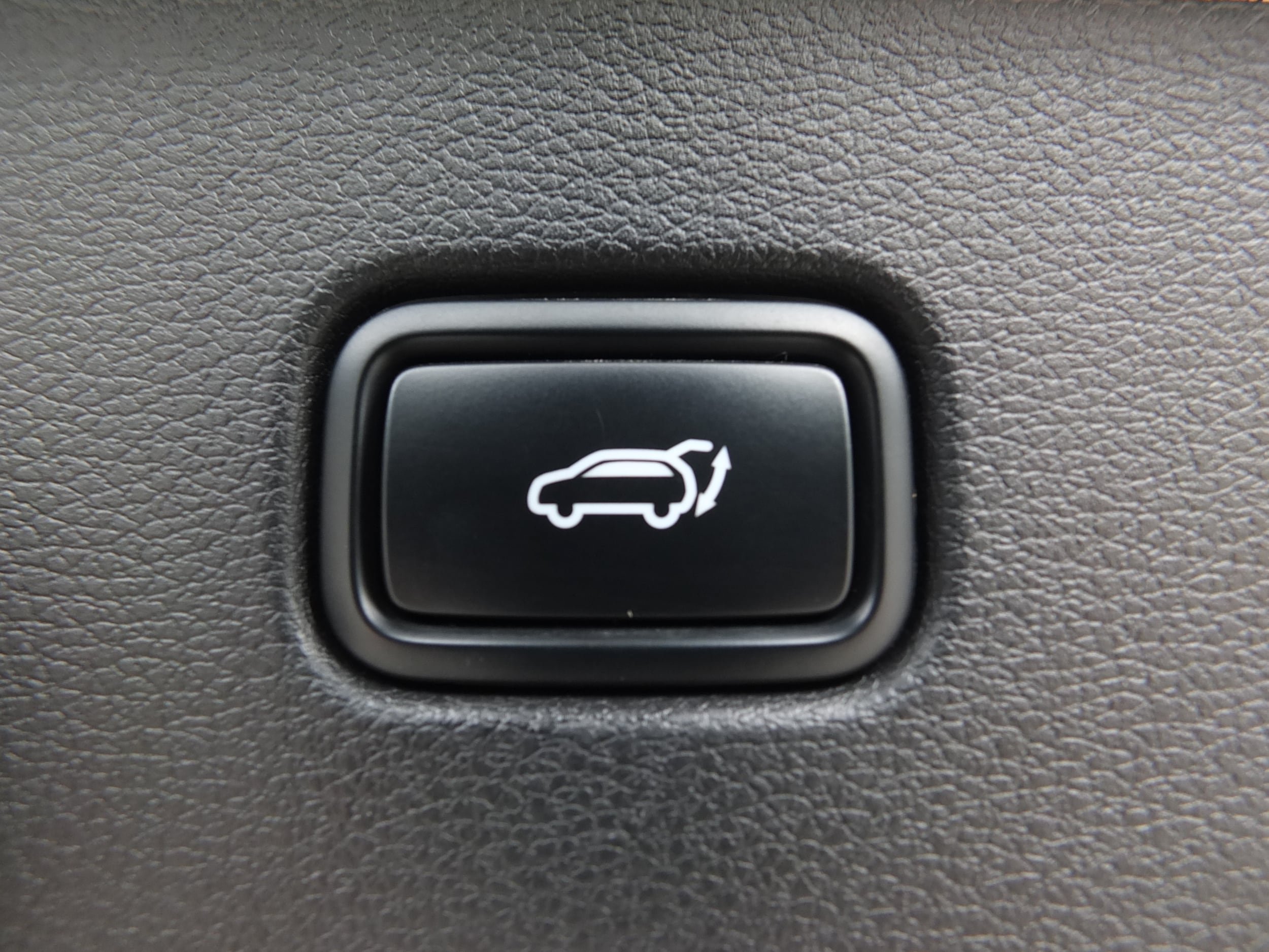 Used 2025 Kia Sportage SX FWD image 17