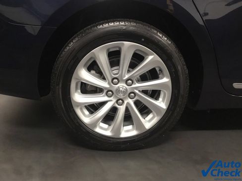 Used 2016 Buick LaCrosse FWD image 18