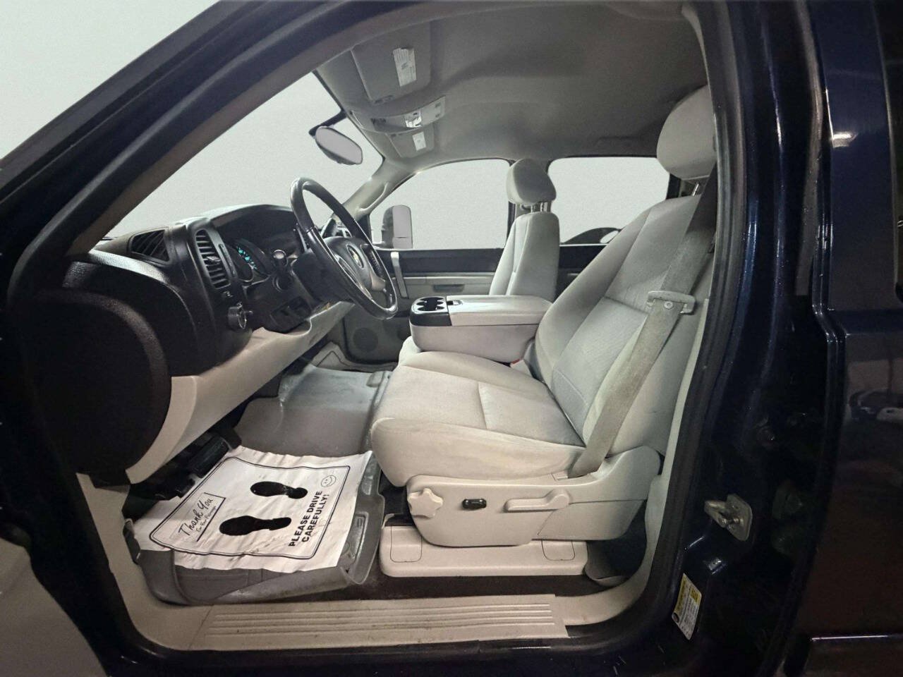 Used 2010 Chevrolet Silverado 1500 LT w/ Power Pack Plus AWD/4WD image 13