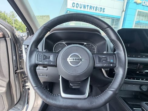 Used 2021 Nissan Rogue SL w/ Premium Package AWD/4WD image 14