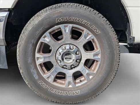 Used 2022 Ford F250 Lariat w/ Lariat Ultimate Package image 17