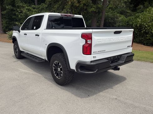 Used 2024 Chevrolet Silverado 1500 ZR2 AWD/4WD image 5