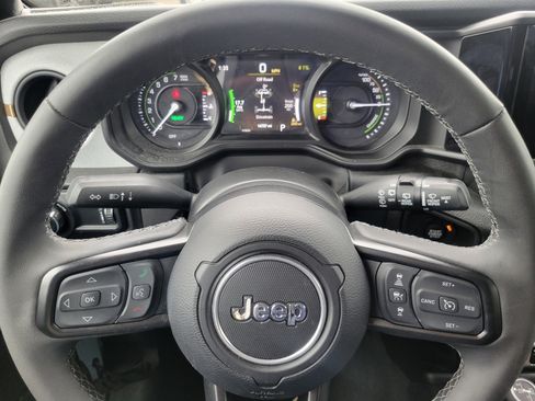 Used 2025 Jeep Wrangler Unlimited Sport S 4xe AWD/4WD image 8