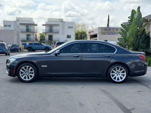 Used 2014 BMW 740i RWD image 9