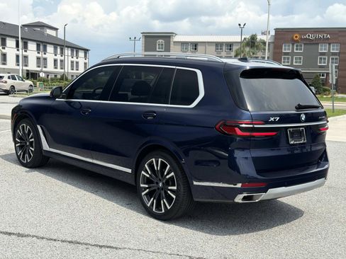 Used 2024 BMW X7 xDrive40i w/ Premium Package AWD/4WD image 6