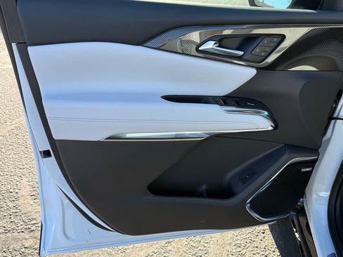 New 2026 Chevrolet Traverse High Country image 23