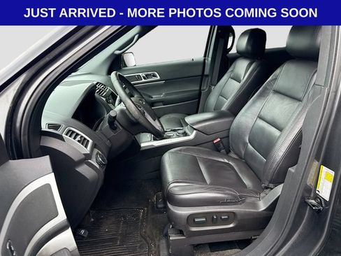 Used 2015 Ford Explorer XLT w/ Equipment Group 202B AWD/4WD image 15