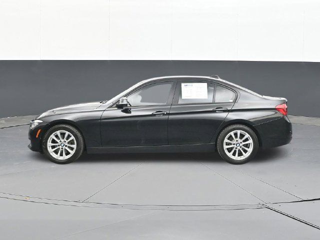 Used 2018 BMW 320i xDrive Sedan AWD/4WD image 8