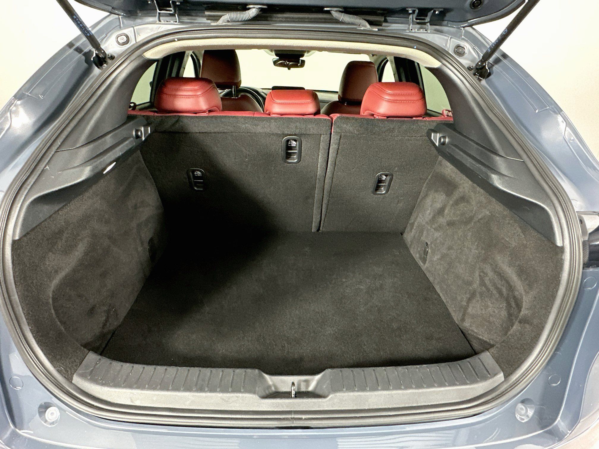 Used 2025 MAZDA CX-30 AWD 2.5 S w/ Preferred Package image 30
