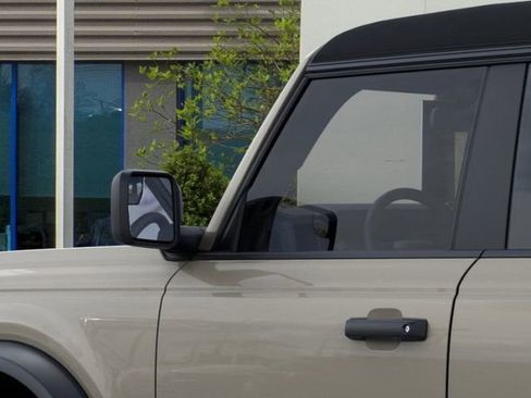 New 2025 Ford Bronco 4-Door image 22