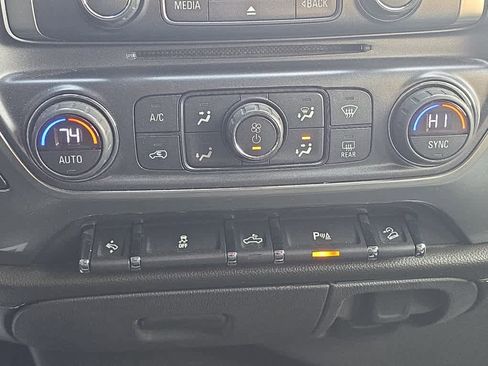 Used 2018 Chevrolet Silverado 1500 LTZ Z71 w/ LTZ Plus Package image 11