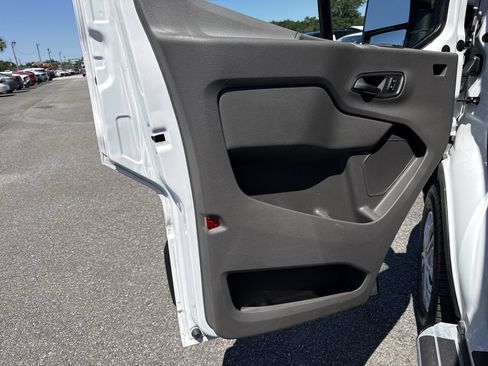 Used 2025 Ford Transit 250 Low Roof w/ Exterior Upgrade Package RWD image 11