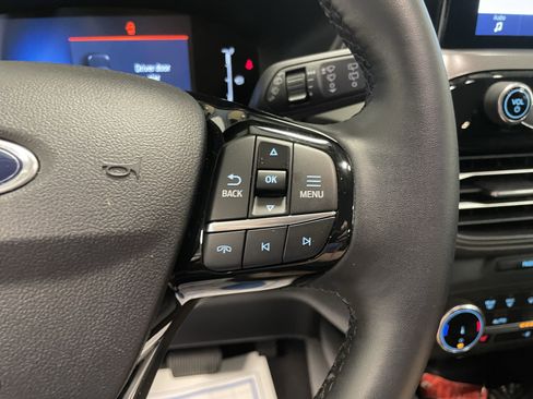 Used 2023 Ford Escape Active image 16