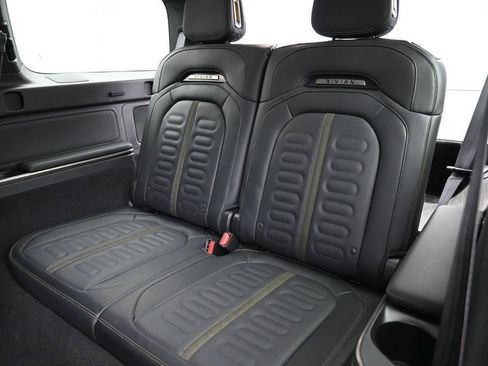 Used 2024 Rivian R1S Adventure AWD/4WD image 21