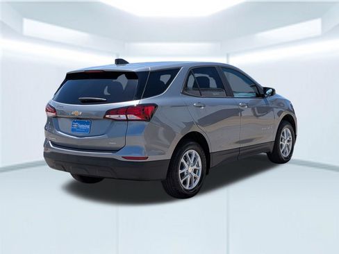Used 2023 Chevrolet Equinox LS w/ LS Convenience Package AWD/4WD image 6