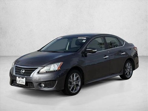 Used 2015 Nissan Sentra SR image 4