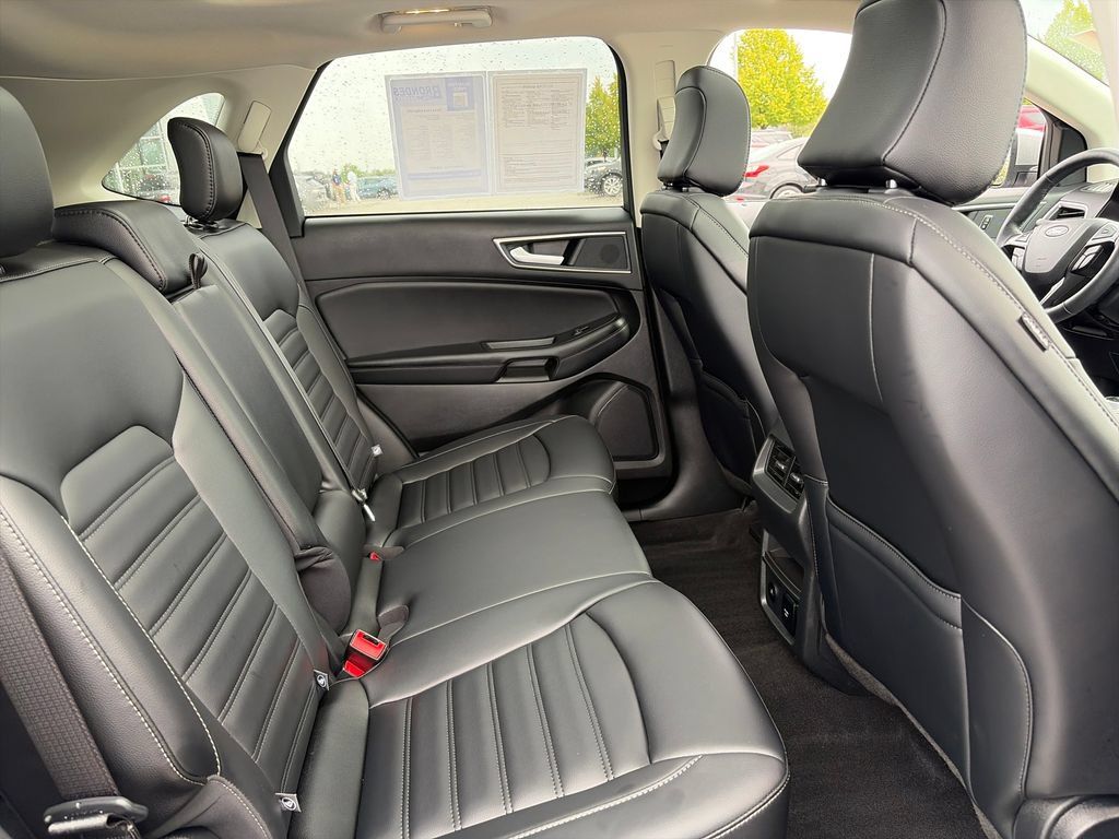 Used 2024 Ford Edge SEL w/ Convenience Package AWD/4WD image 33