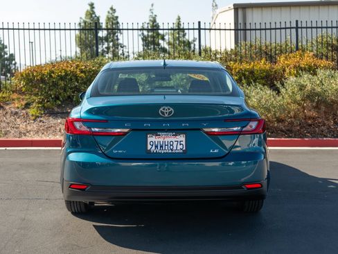 Used 2025 Toyota Camry LE FWD image 9