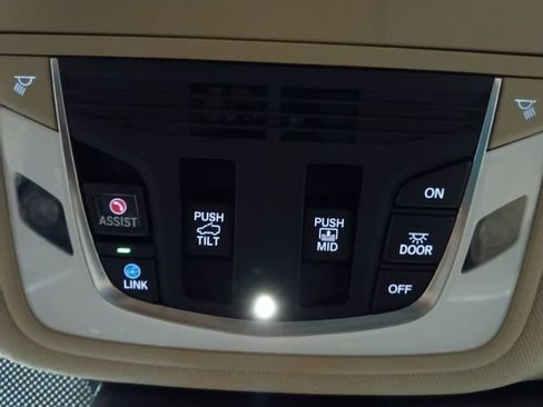 Used 2022 Acura RDX FWD w/ Technology Package image 7