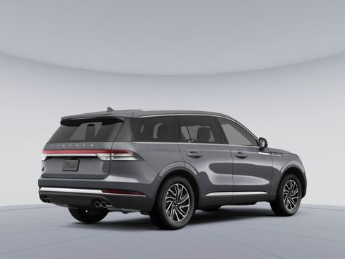 Used 2023 Lincoln Aviator AWD w/ Premium Package image 3