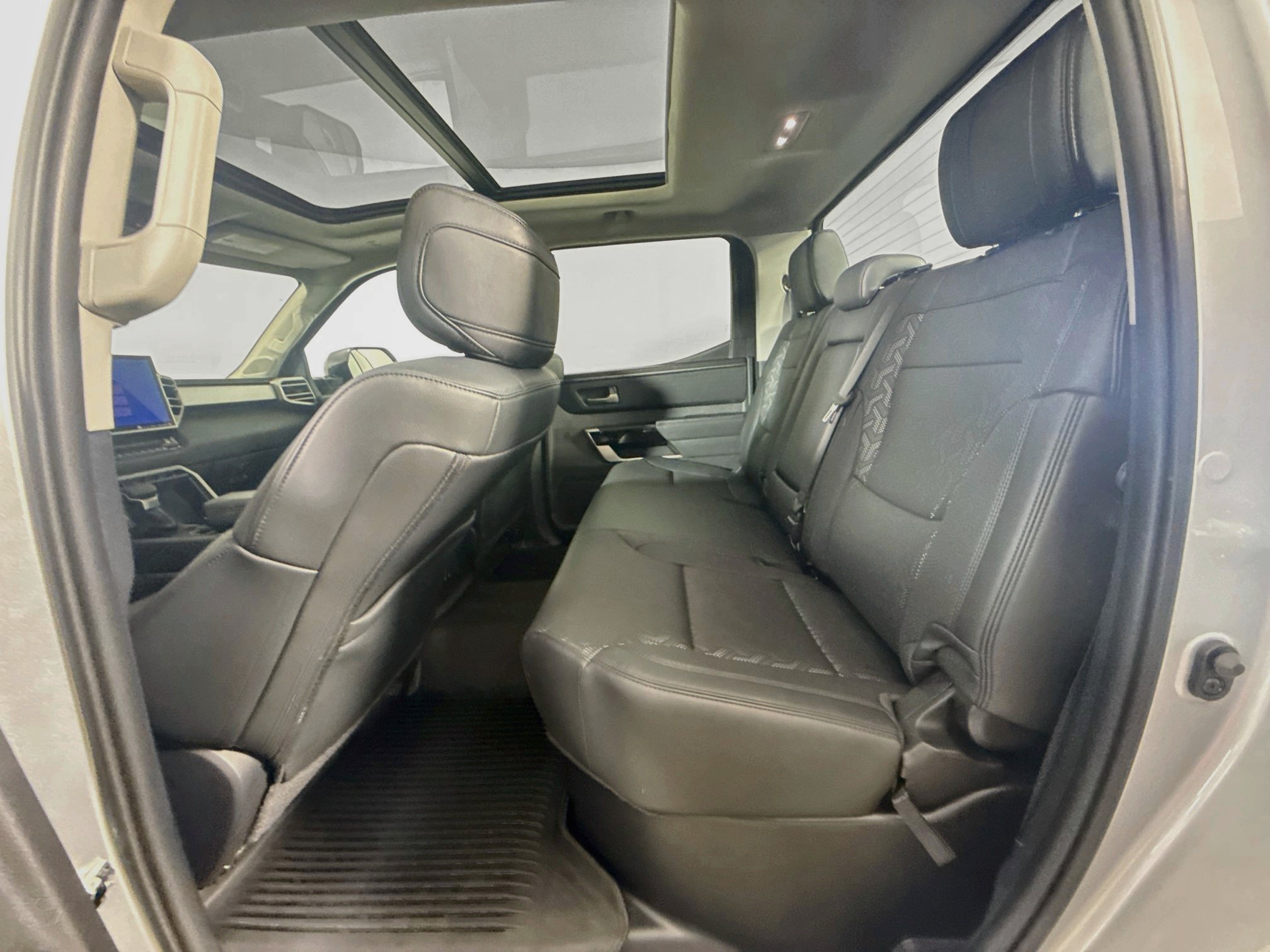 Used 2024 Toyota Tundra Limited AWD/4WD image 25