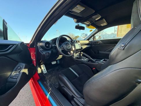 Certified 2023 Toyota GR86 Premium image 15