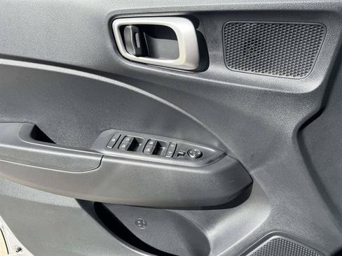 New 2026 Hyundai Venue SEL FWD image 11
