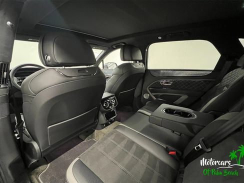Used 2022 Bentley Bentayga Speed image 30