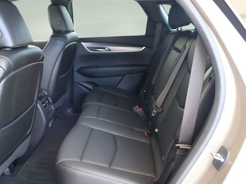 Certified 2023 Cadillac XT5 Luxury image 12