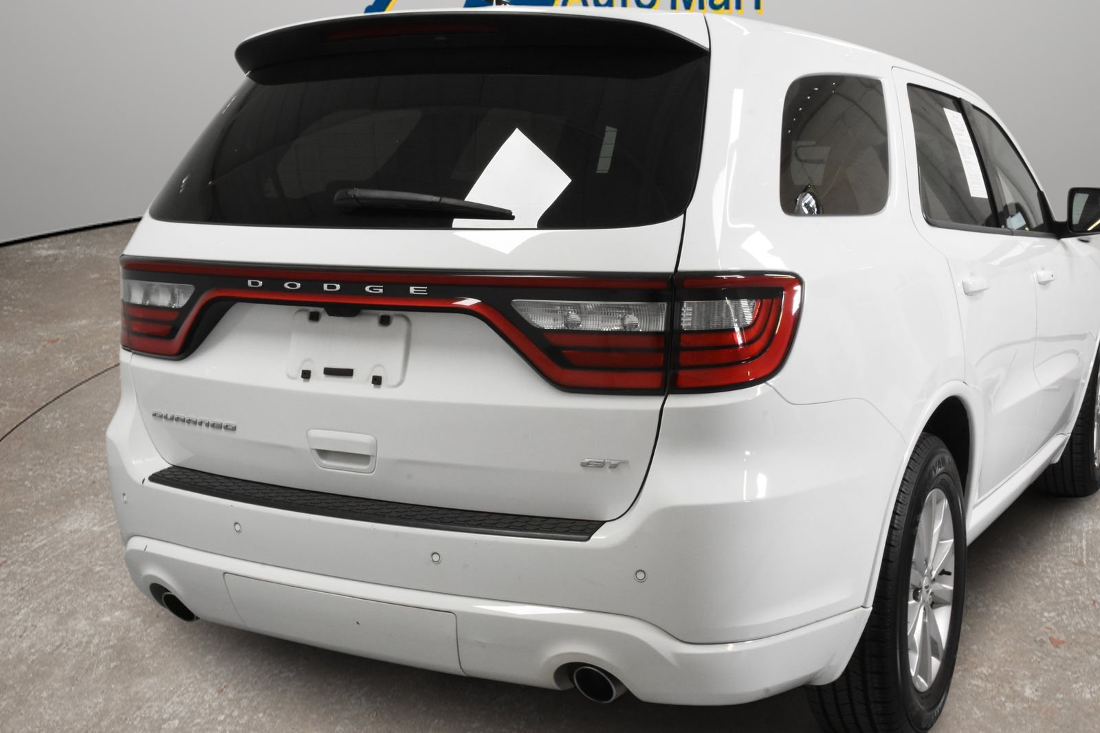Used 2025 Dodge Durango GT RWD image 3