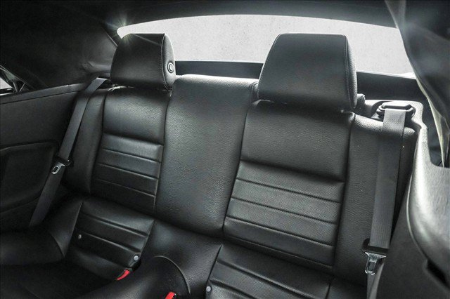 Used 2011 Ford Mustang GT Premium w/ Comfort Pkg RWD image 18