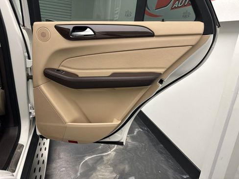 Used 2016 Mercedes-Benz GLE 350 4MATIC image 11