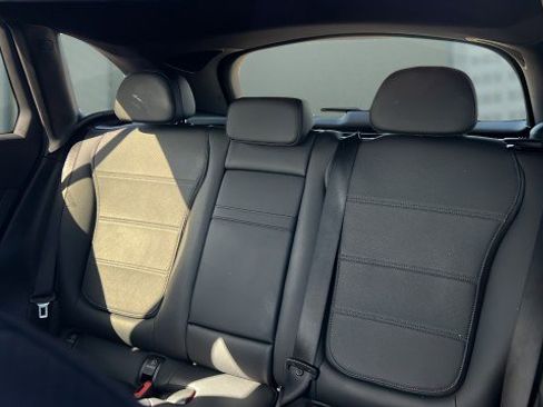 Used 2024 Mercedes-Benz GLC 300 image 24