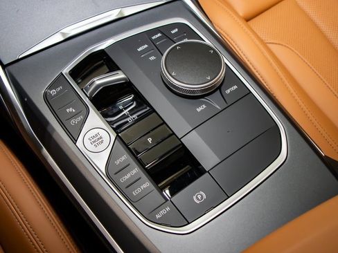 Used 2025 BMW 230i xDrive Coupe w/ Convenience Package image 19