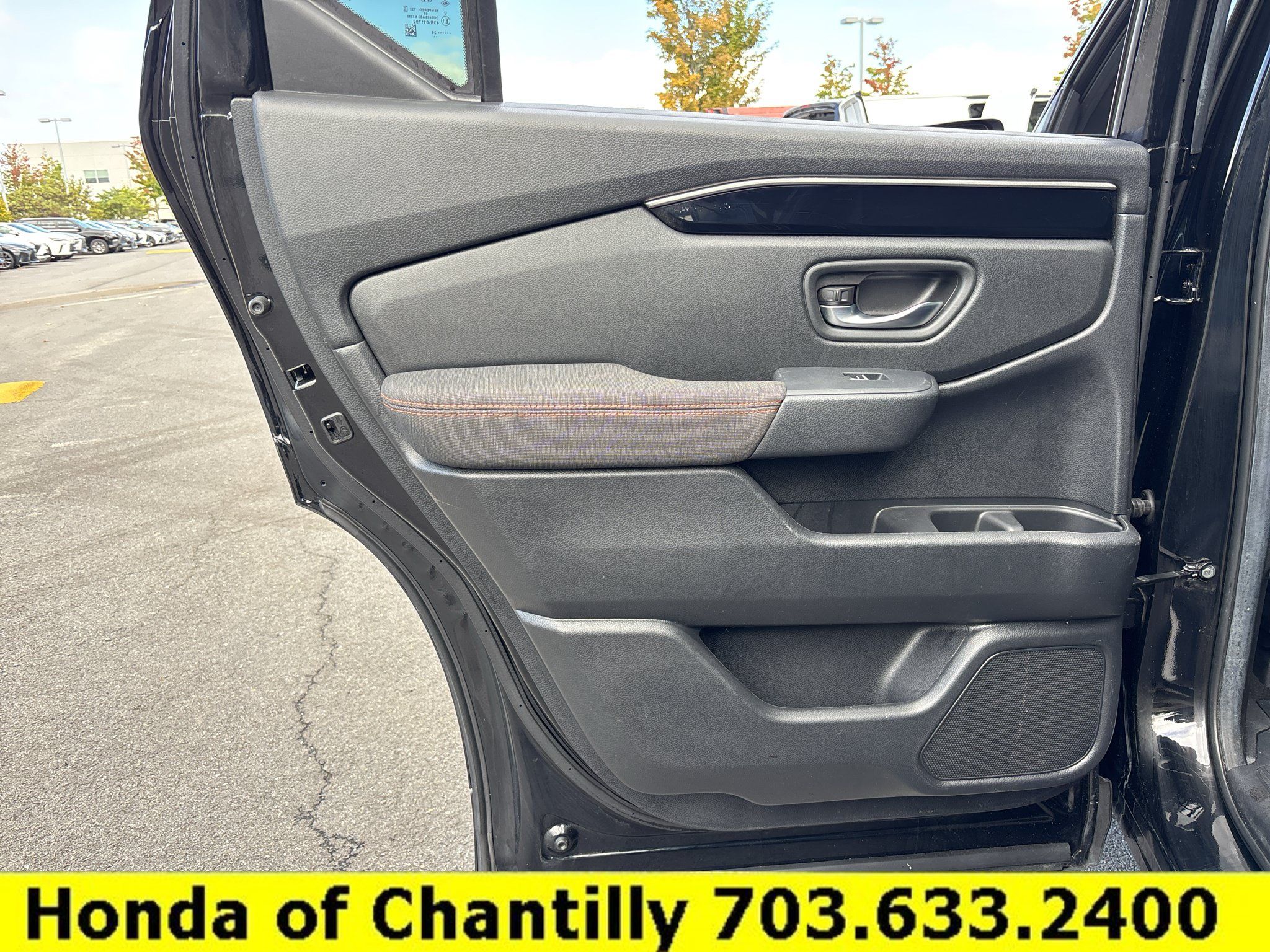 Certified 2025 Honda Pilot Sport image 24