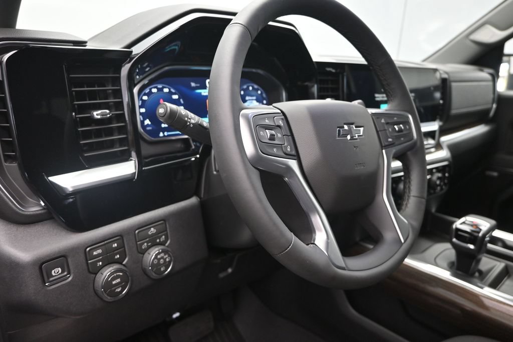 New 2026 Chevrolet Silverado 1500 RST w/ Convenience Package II AWD/4WD image 12