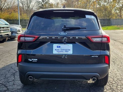 New 2026 Ford Escape ST-Line w/ Cold Weather Package image 5