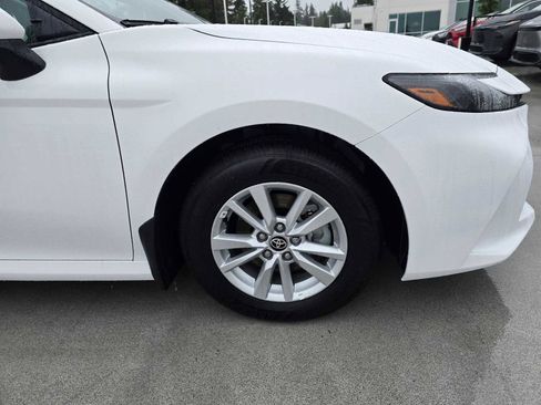 Certified 2025 Toyota Camry LE image 9