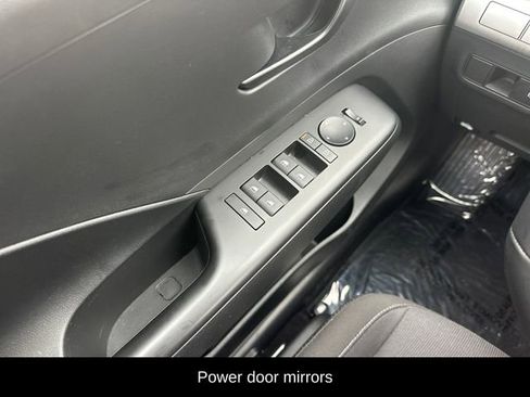 Used 2024 Hyundai Kona SEL FWD image 19
