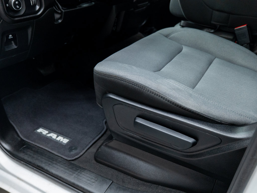 Used 2023 RAM 1500 Big Horn AWD/4WD image 31