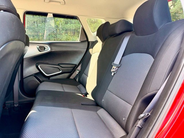 Used 2025 Kia Soul LX FWD image 25