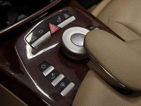 Used 2010 Mercedes-Benz S 550 4MATIC Sedan image 55